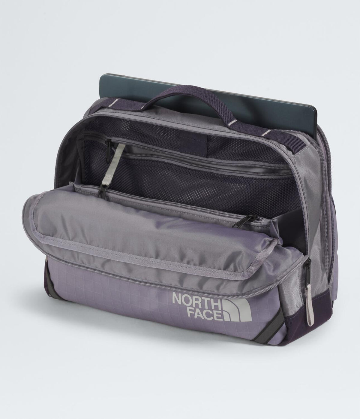 Mochila Base Camp Voyager Sling Morado Mujer The North Face