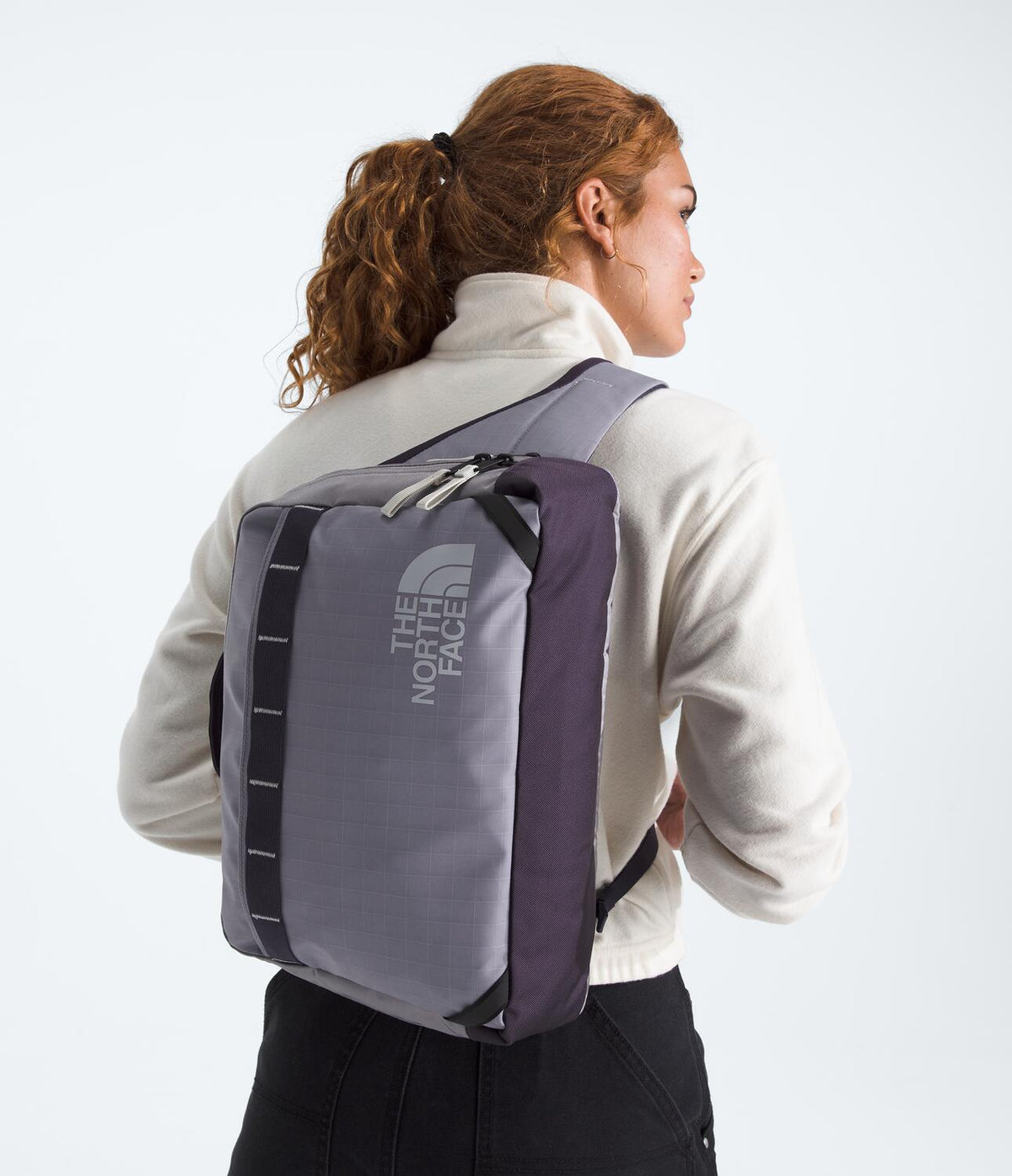 Mochila Base Camp Voyager Sling Morado Mujer The North Face
